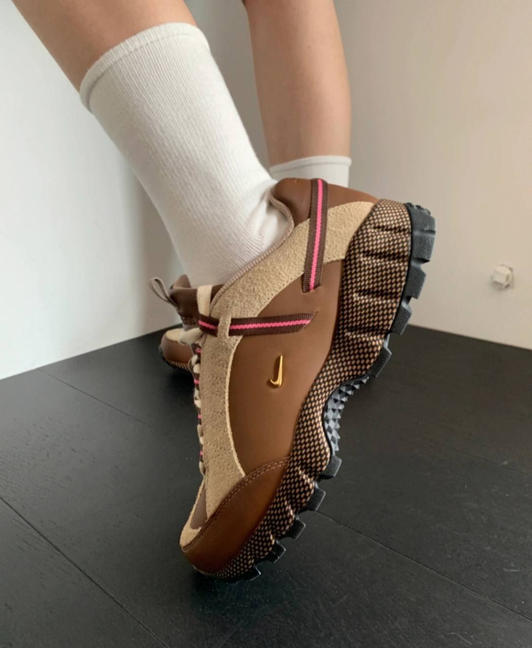 Кроссовки Jacquemus x Wmns Nike Air Humara LX Brown