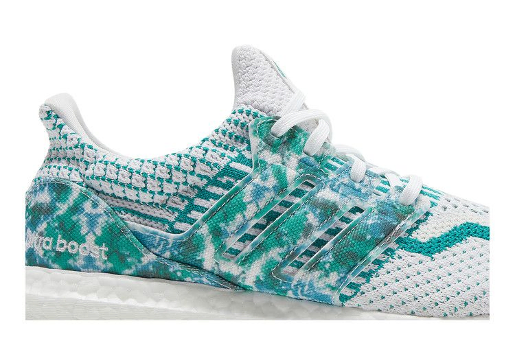 Кроссовки adidas UltraBoost 5.0 'Cloud White Green'
