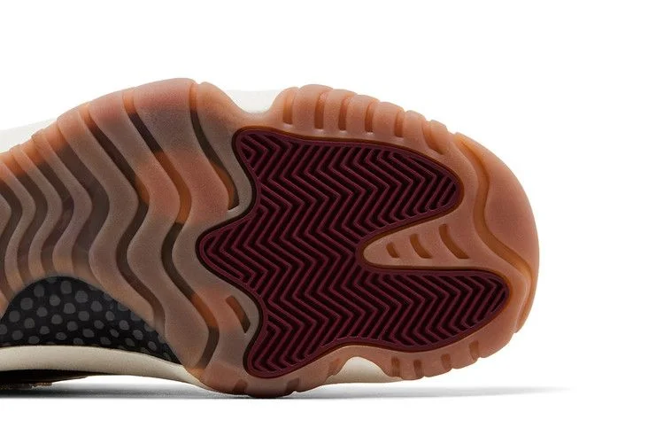 Кроссовки Air Jordan 11 Retro 'China'