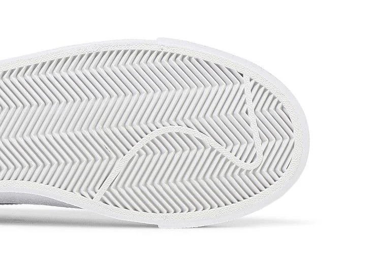 Кроссовки Nike Wmns Blazer Low '77 'Triple White'