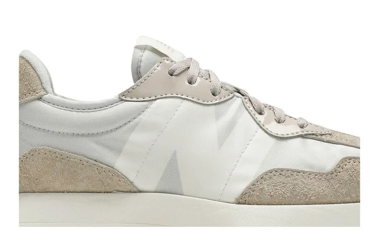Krossovki-New-Balance-Wmns-327-Grey-Beige-1