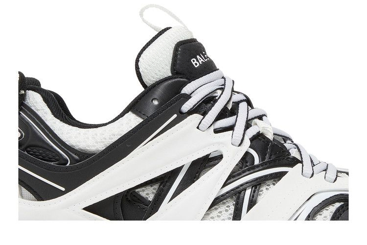 Кроссовки Balenciaga Wmns Track Sneaker 'Clear Sole - White Black'