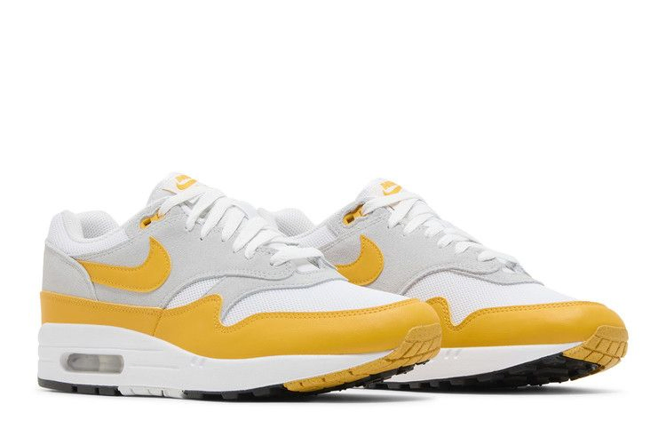 air-max-1-essential-university-gold-fz5808-100_07