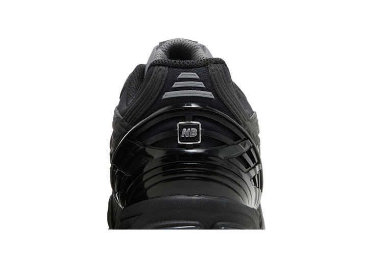 Кроссовки New Balance 1906R 'Black Gradient'