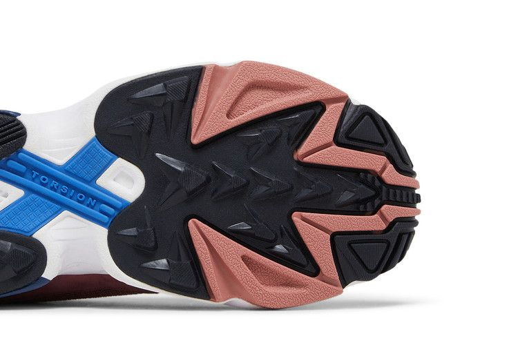 wmns-falcon-raw-pink-d96700_04