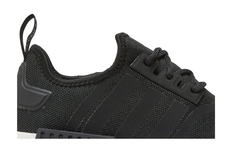 nmd_r1-refined-j-black-white-h02333_01