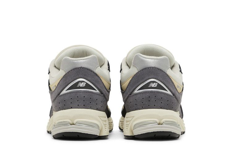 Кроссовки New Balance 2002R 'Magnet Timberwolf'