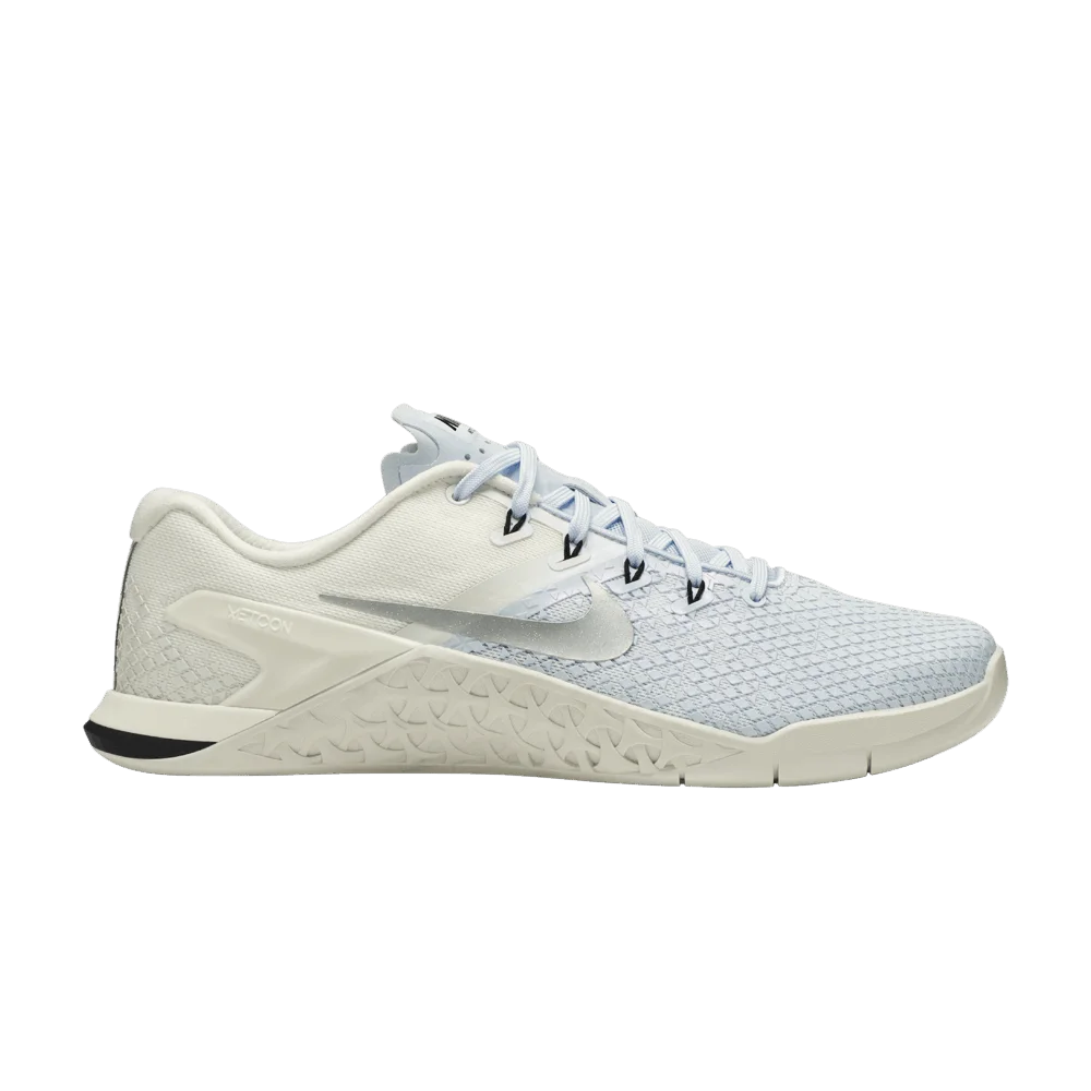 Кроссовки Nike Wmns Metcon 4 XD MTLC 'Half Blue'
