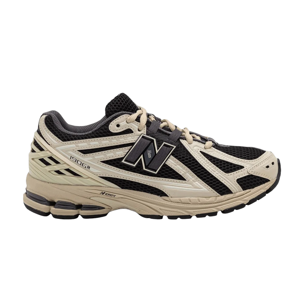 Krossovki-New-Balance-1906R-Beige-Black