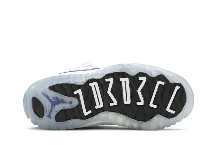 air-jordan-11-retro-low-gg-concord-sketch-580522-100_03