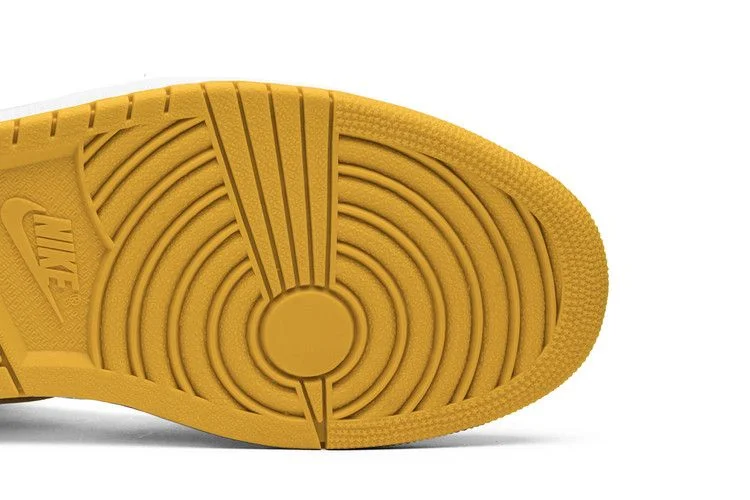 Krossovki-Air-Jordan-1-Retro-High-OG-Best-Hand-in-the-Game-Yellow-Ochre-4
