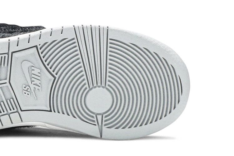 Кроссовки Medicom Toy x Nike Dunk Low SB PS 'BE@RBRICK'