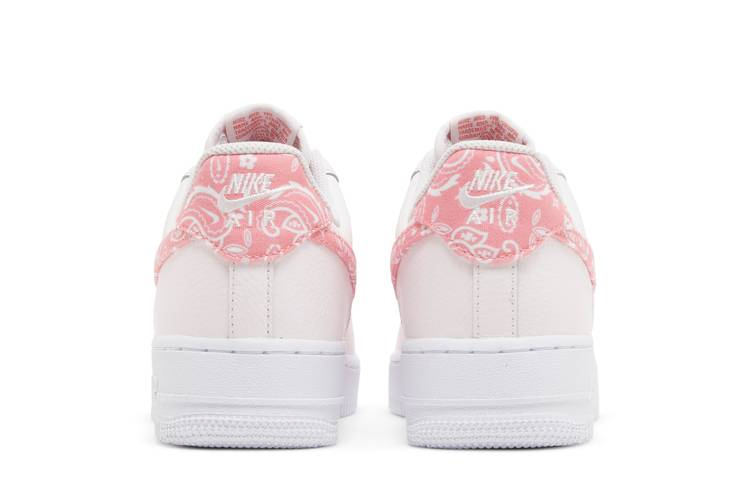 Кроссовки Nike Wmns Air Force 1 '07 'Pink Paisley'