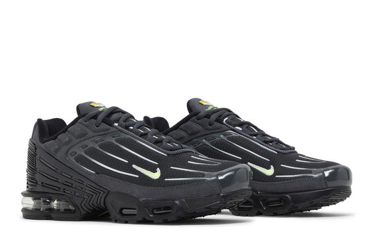 air-max-plus-3-anthracite-volt-fq2387-001_07