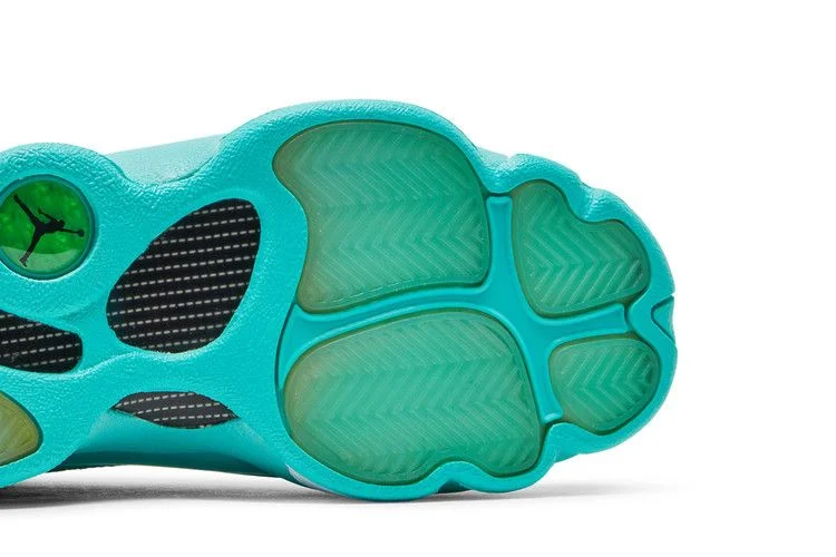 Krossovki-Air-Jordan-13-Retro-GG-Singles-Day-4