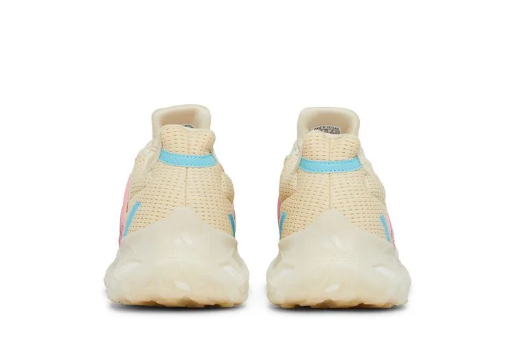 Кроссовки adidas UltraBoost Web DNA 'Off White Legend Ink'