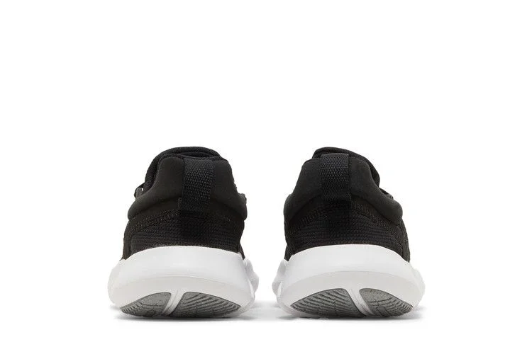 Krossovki-Nike-Wmns-Free-Run-5.0-Next-Nature-Black-White-5