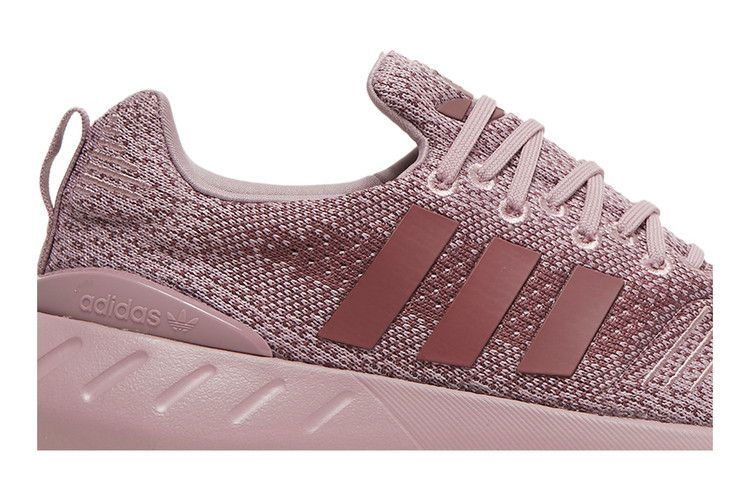 wmns-swift-run-22-magic-mauve-gv7978_01