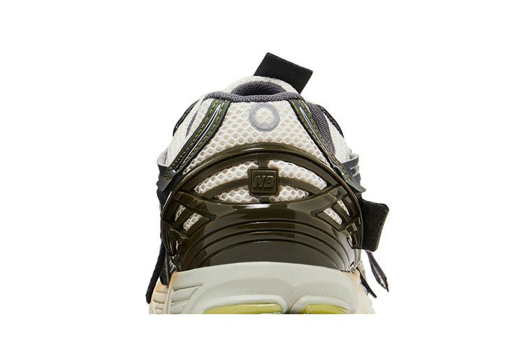 Кроссовки New Balance 1906A 'Olive Juice Sea Salt'