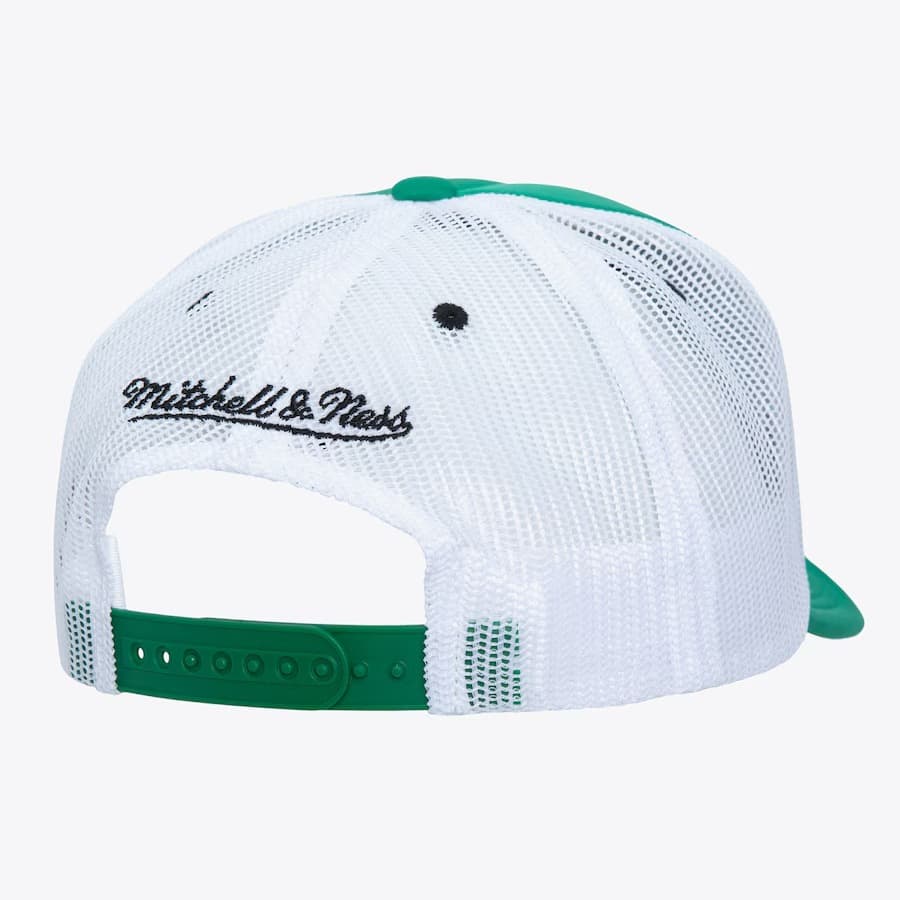 Mitchell-Ness-Green-Boston-Celtics-Sideline-Trucker-Snapback-Hat-1