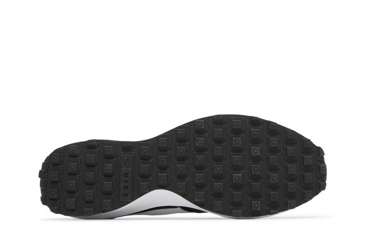 waffle-debut-black-white-dh9522-001_03