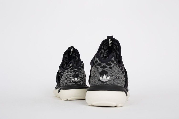 tubular-primeknit-b25573_02