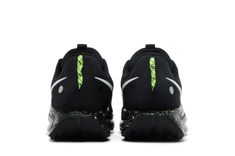 Кроссовки Nike Pegasus Trail 5 'Black Volt'