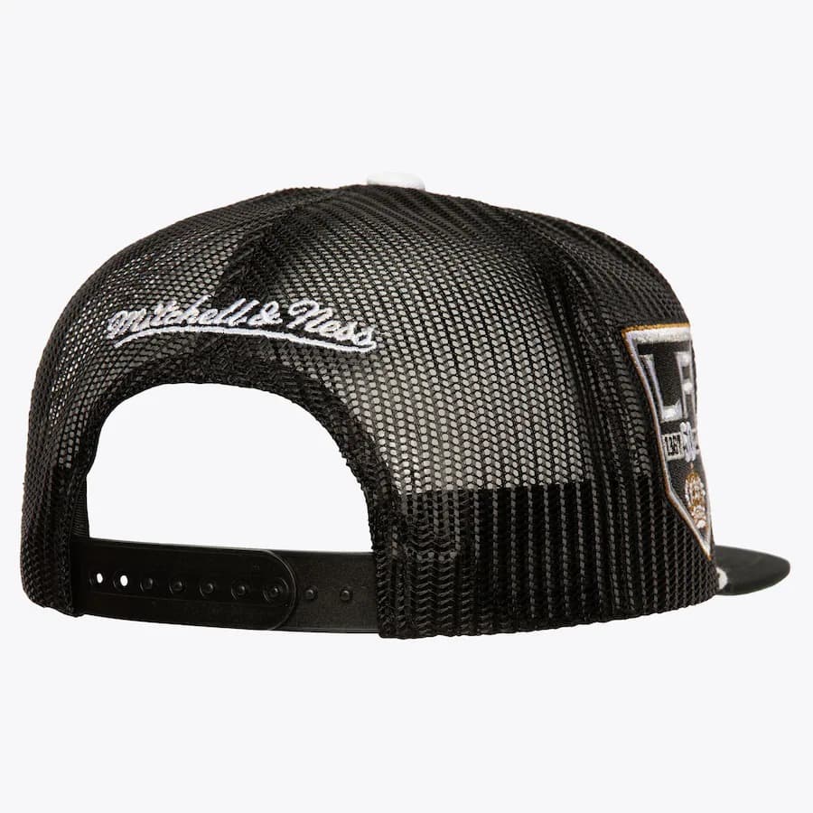 Бейсболка Mitchell & Ness Black Los Angeles Kings Vintage Roper Trucker Adjustable Hat