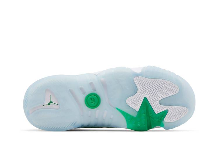 jumpman-two-trey-gs-white-lucky-green-dq8431-130_03