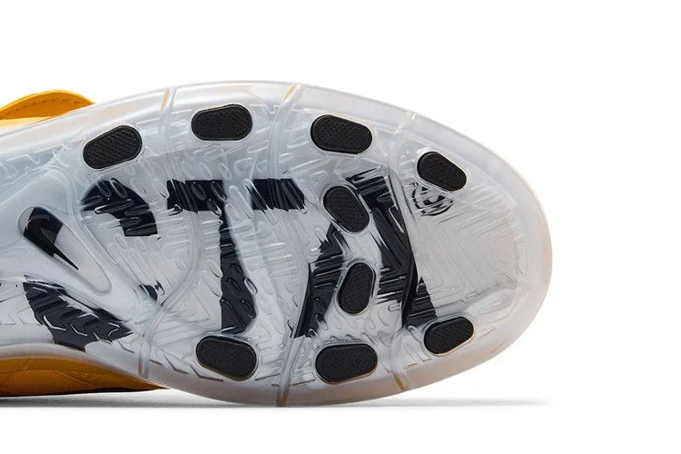Krossovki-NOCTA-x-Nike-Cryoshot-Tiempo-94-Canada-4
