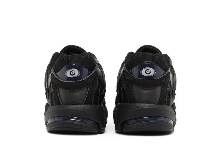 Кроссовки Bad Bunny x adidas Response CL 'Triple Black'
