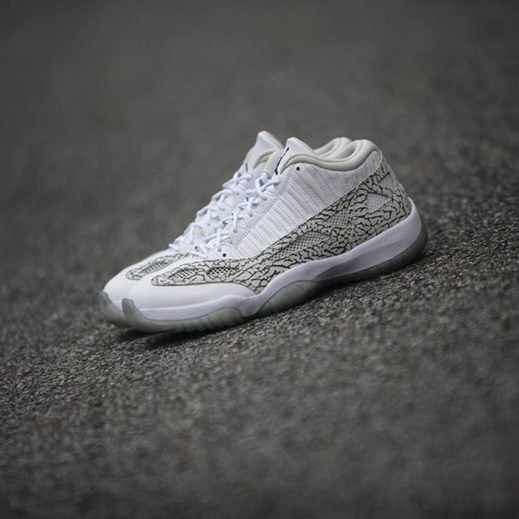 Кроссовки Air Jordan 11 Retro Low IE 'Cobalt' 2015