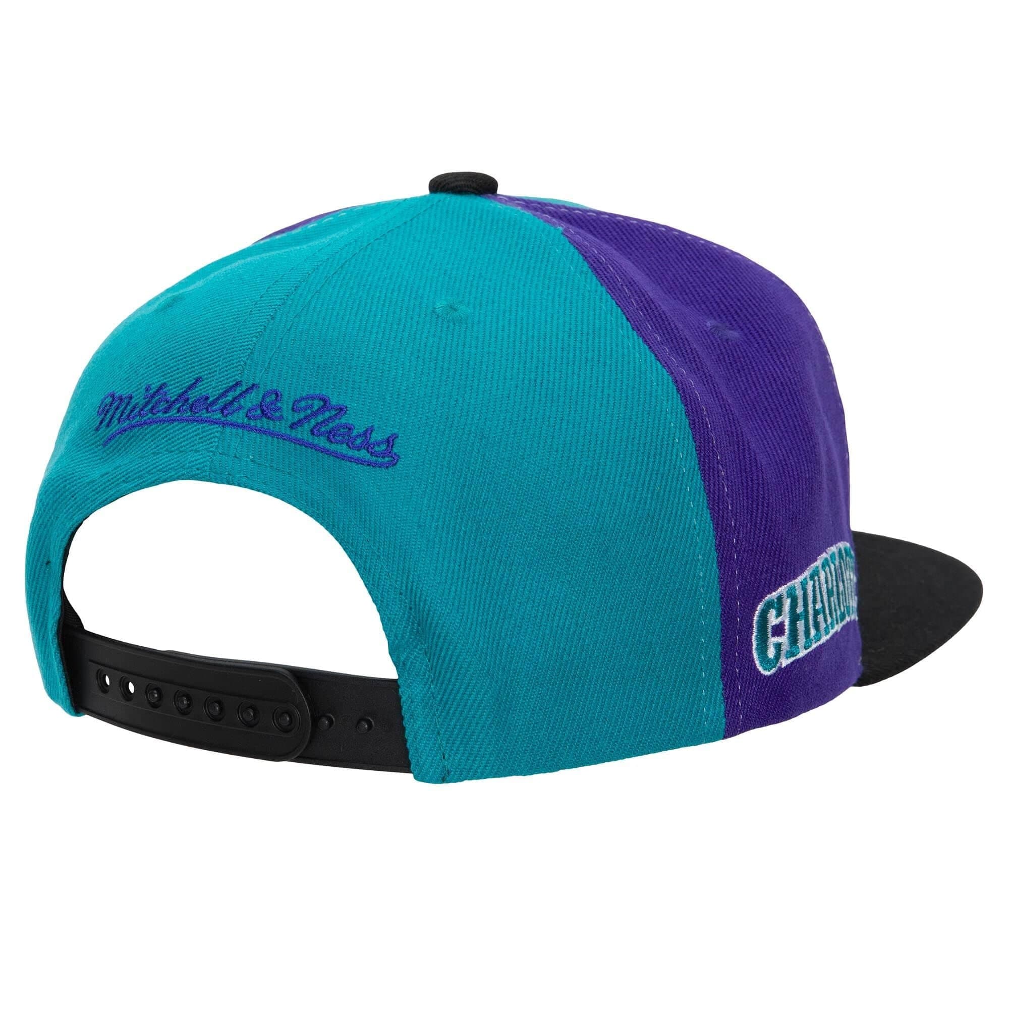 Mitchell-Ness-On-The-Block-Snapback-HWC-Charlotte-Hornets-Hat-1