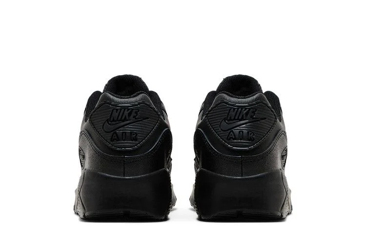 Кроссовки Nike Air Max 90 GS 'Triple Black' 2024