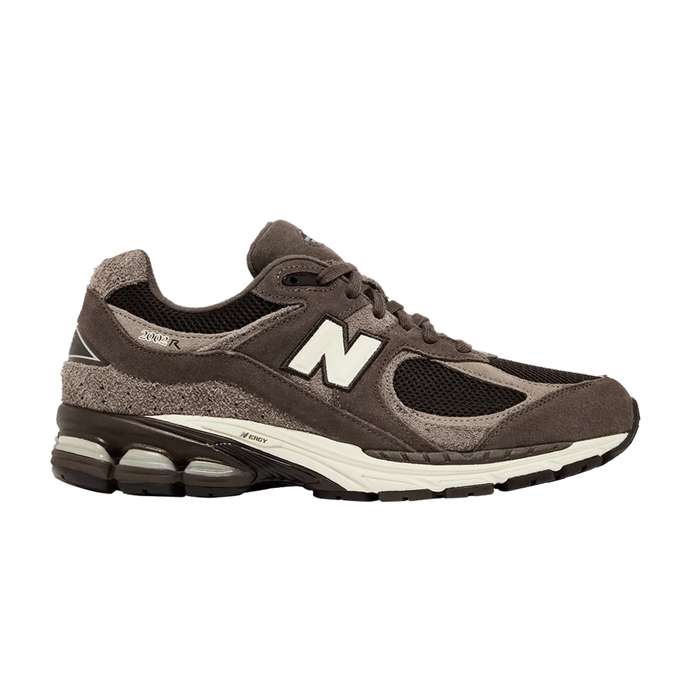 Krossovki-Shoe-Palace-x-New-Balance-2002R-Volcanic-Rocks-Pack-Magma