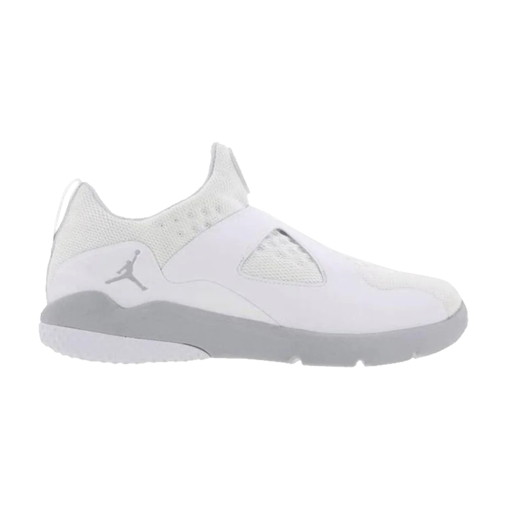Krossovki-Air-Jordan-Trainer-Essential-White-Pure-Platinum