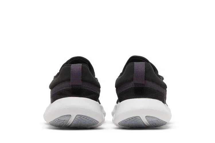 Krossovki-Nike-Wmns-Free-Run-5.0-Black-Magic-Ember-5