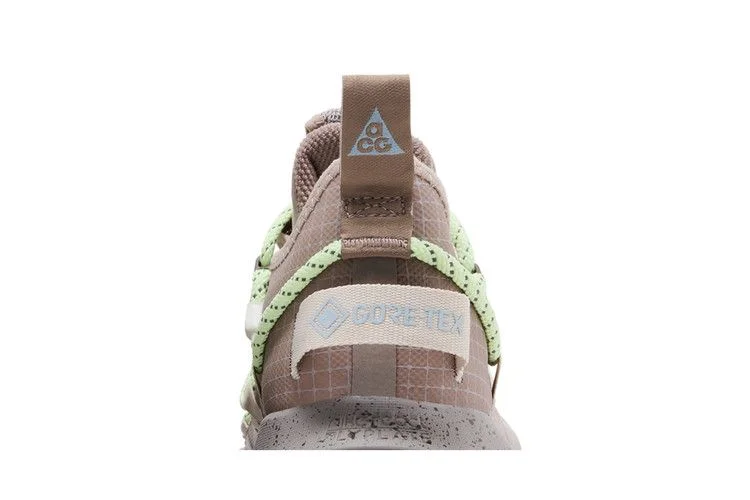 Кроссовки Nike ACG Mountain Fly Low GORE-TEX 'Khaki Barely Volt'