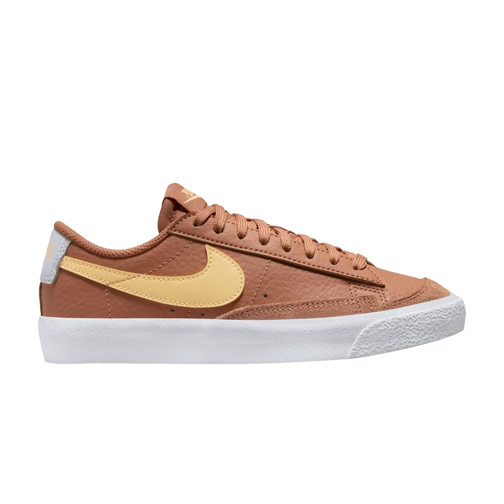 Krossovki-Nike-Blazer-Low-77-GS-Amber-Brown