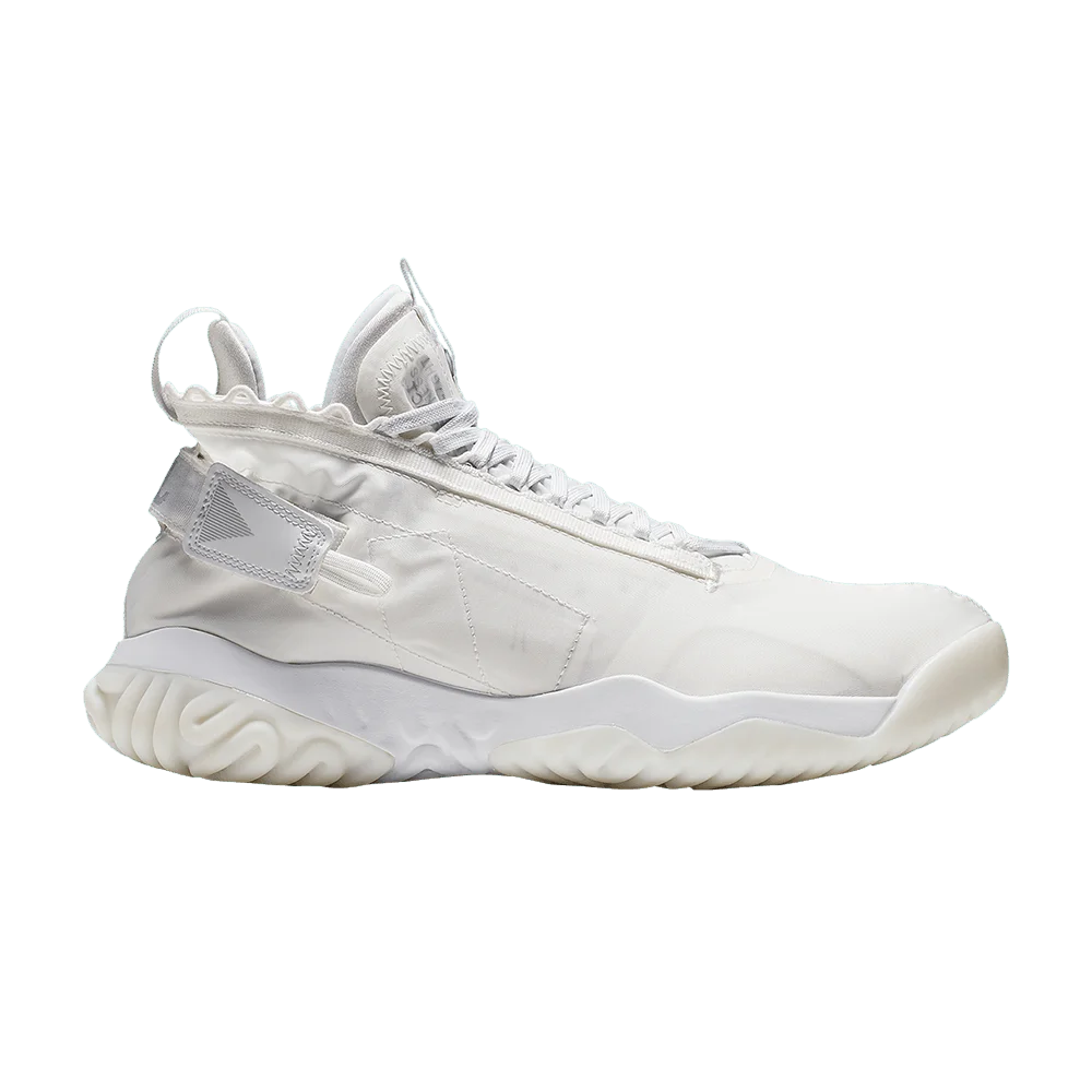 Krossovki-Air-Jordan-Proto-React-Triple-White