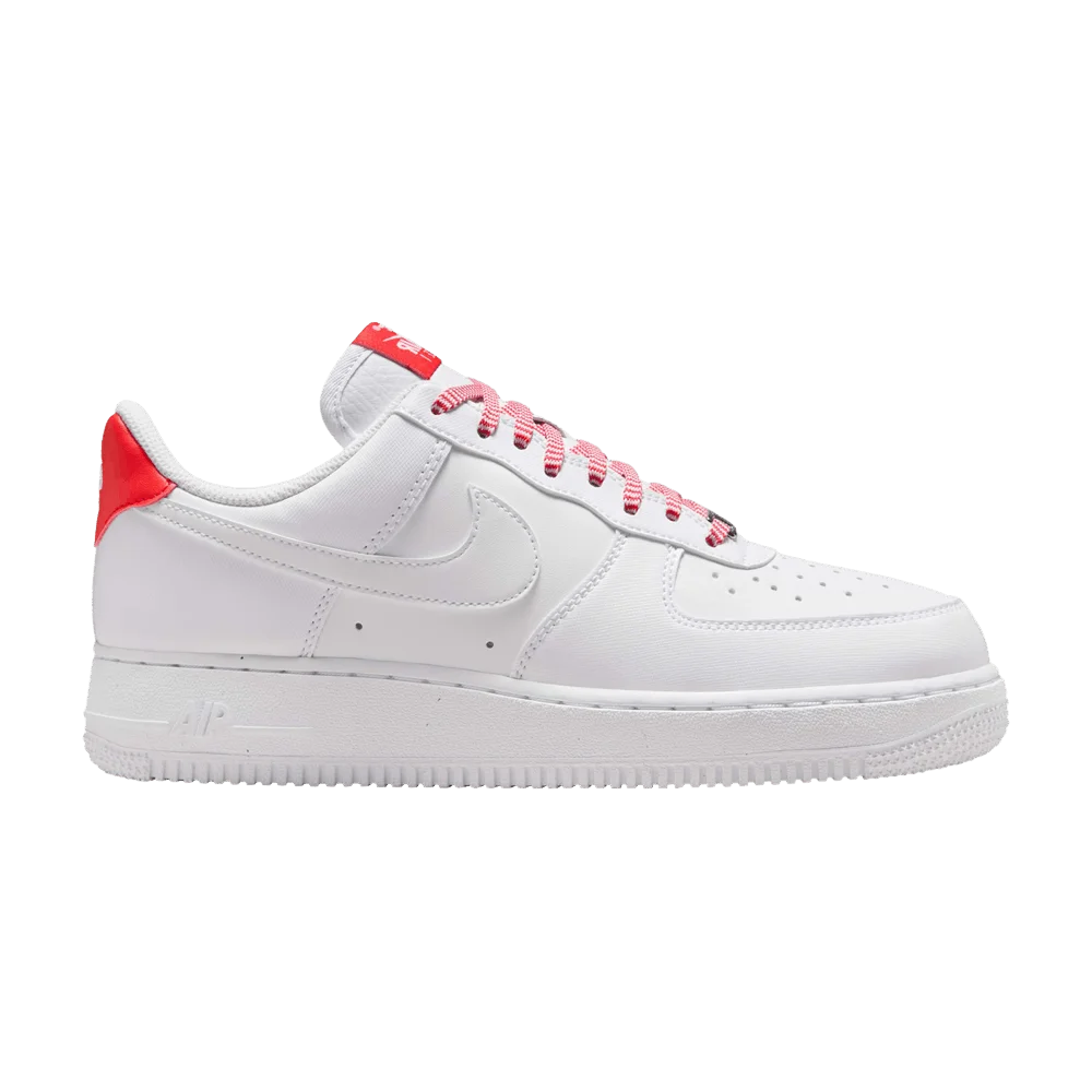 Krossovki-Nike-Wmns-Air-Force-1-07-Patterned-Red-Laces