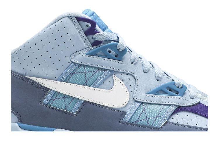 air-trainer-sc-hig-302346-402_01