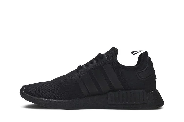 Кроссовки adidas NMD_R1 'Triple Black'