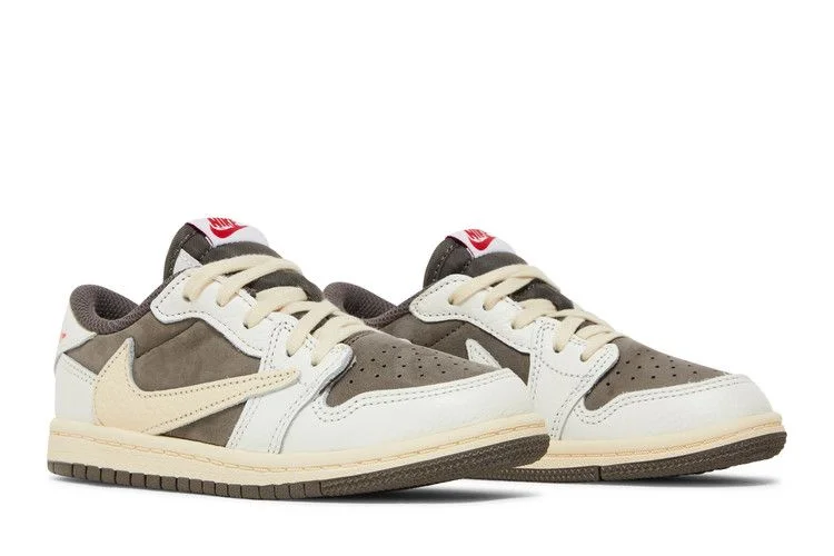 Krossovki-Travis-Scott-x-Air-Jordan-1-Retro-Low-OG-TD-Reverse-Mocha-7