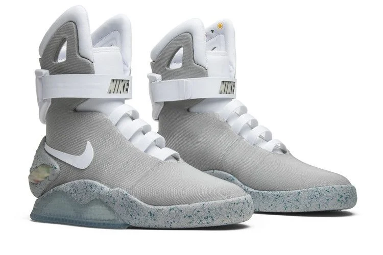Krossovki-Nike-Mag-2016-Auto-Lacing-7