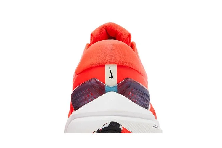 Кроссовки Nike Air Zoom Vomero 16 'Bright Crimson'