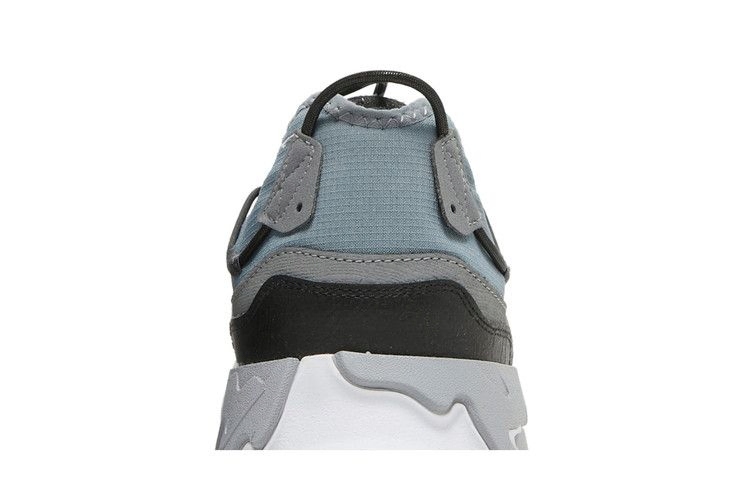 Кроссовки Nike React Live SE 'Stadium Grey'