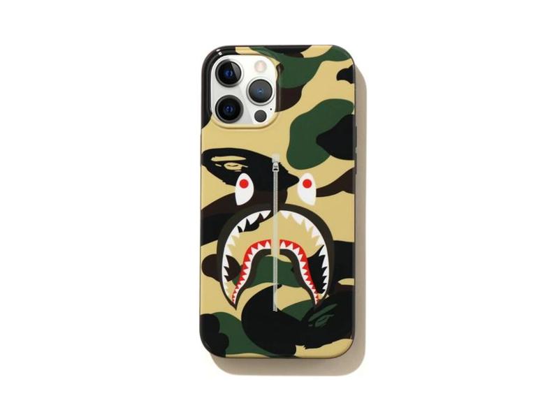 Защитный чехол BAPE 1st Camo Shark iPhone Pro Max Case Yellow