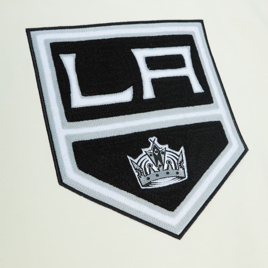 Худи Mitchell & Ness Cream Los Angeles Kings Chainstitch Heavyweight Pullover Hoodie