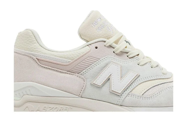 Krossovki-Ronnie-Fieg-x-New-Balance-997.5-Made-in-USA-Easter-Pack-Marshmallow-Angora-1